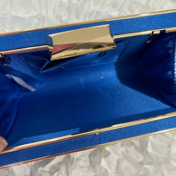 💥PRICE⬇️ Dressy - Blue & Gold Stud Clutch - Small - Picture 10 of 10